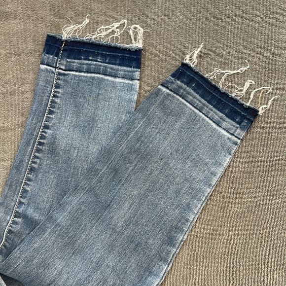 Jennifer Lopez Ankle Jeans Size 8 - Picture 4 of 12